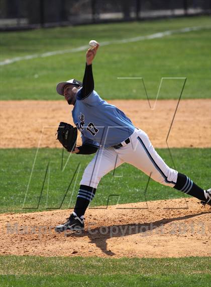 Thumbnail 3 in Poly Prep Country Day vs. Grand Street Campus photogallery.