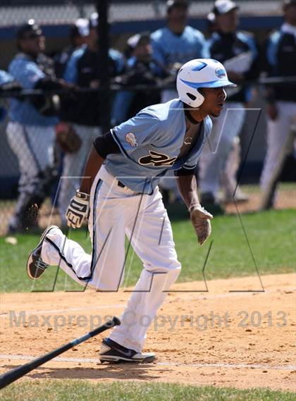 Thumbnail 2 in Poly Prep Country Day vs. Grand Street Campus photogallery.