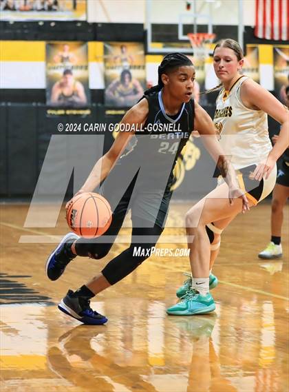 Thumbnail 1 in Bertie @ Pamlico County (NCHSAA 1A Round 1) photogallery.