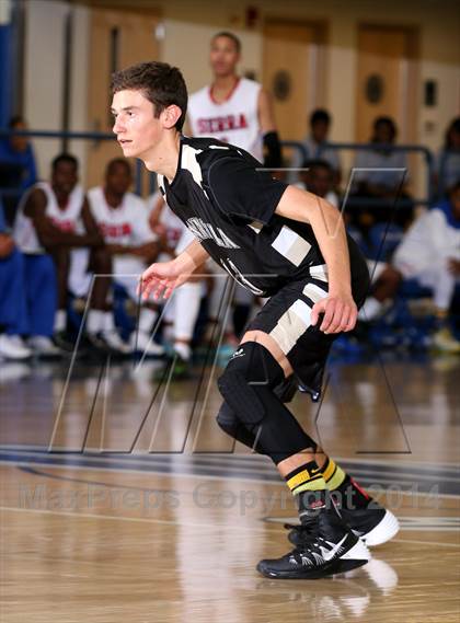Thumbnail 3 in Serra vs. Palos Verdes Peninsula (Cavalier Classic) photogallery.