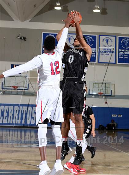 Thumbnail 3 in Serra vs. Palos Verdes Peninsula (Cavalier Classic) photogallery.