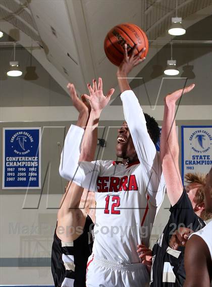 Thumbnail 3 in Serra vs. Palos Verdes Peninsula (Cavalier Classic) photogallery.