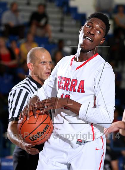 Thumbnail 3 in Serra vs. Palos Verdes Peninsula (Cavalier Classic) photogallery.