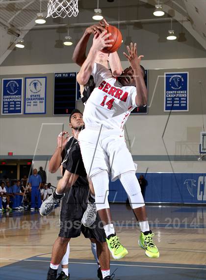 Thumbnail 1 in Serra vs. Palos Verdes Peninsula (Cavalier Classic) photogallery.