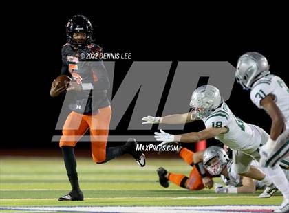Thumbnail 1 in De La Salle vs. Pittsburg (CIF NCS Open Final) photogallery.