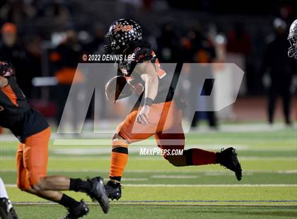 Thumbnail 1 in De La Salle vs. Pittsburg (CIF NCS Open Final) photogallery.