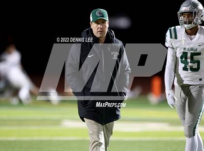 Thumbnail 2 in De La Salle vs. Pittsburg (CIF NCS Open Final) photogallery.
