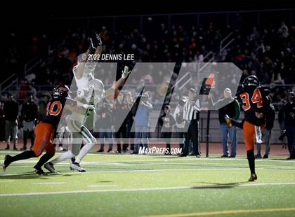 Thumbnail 3 in De La Salle vs. Pittsburg (CIF NCS Open Final) photogallery.