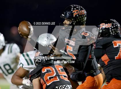 Thumbnail 2 in De La Salle vs. Pittsburg (CIF NCS Open Final) photogallery.