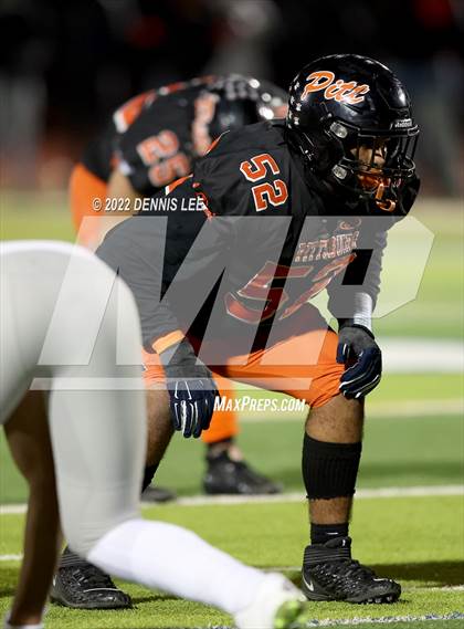 Thumbnail 3 in De La Salle vs. Pittsburg (CIF NCS Open Final) photogallery.