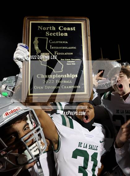 Thumbnail 3 in De La Salle vs. Pittsburg (CIF NCS Open Final) photogallery.