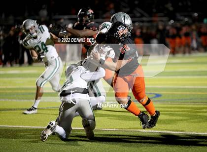 Thumbnail 2 in De La Salle vs. Pittsburg (CIF NCS Open Final) photogallery.