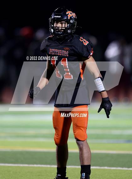 Thumbnail 3 in De La Salle vs. Pittsburg (CIF NCS Open Final) photogallery.