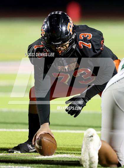 Thumbnail 3 in De La Salle vs. Pittsburg (CIF NCS Open Final) photogallery.