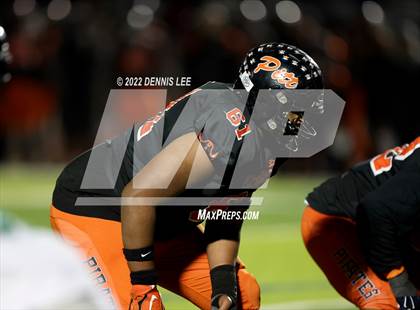 Thumbnail 2 in De La Salle vs. Pittsburg (CIF NCS Open Final) photogallery.