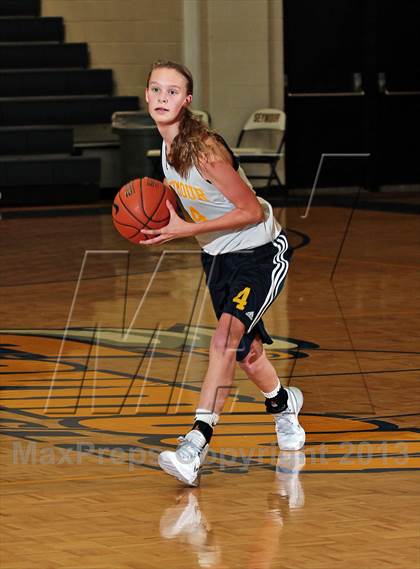 Thumbnail 1 in JV: Jefferson County @ Seymour photogallery.