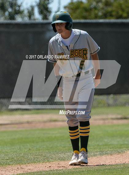 Thumbnail 1 in South Tahoe vs Placer (67th Annual San Diego Lions Tournament) photogallery.