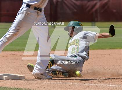 Thumbnail 2 in South Tahoe vs Placer (67th Annual San Diego Lions Tournament) photogallery.