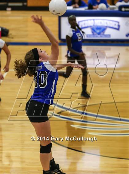 Thumbnail 1 in Ridgeview @ Menendez photogallery.