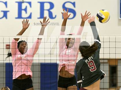 Thumbnail 1 in Woodcreek @ Inderkum photogallery.