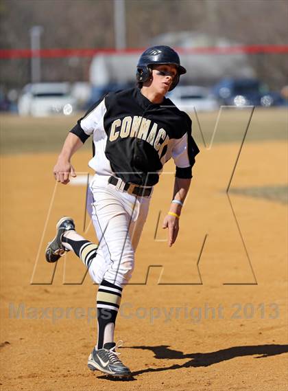 Thumbnail 2 in Commack vs.  Patchogue-Medford photogallery.