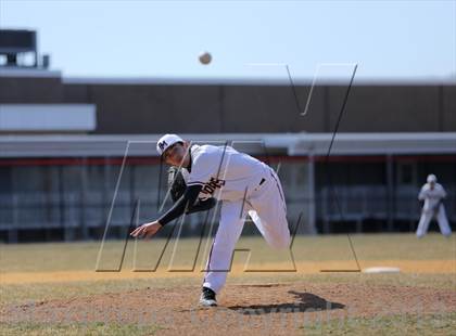 Thumbnail 3 in Commack vs.  Patchogue-Medford photogallery.