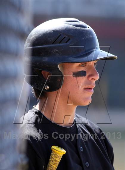 Thumbnail 3 in Commack vs.  Patchogue-Medford photogallery.