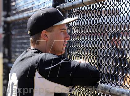 Thumbnail 3 in Commack vs.  Patchogue-Medford photogallery.
