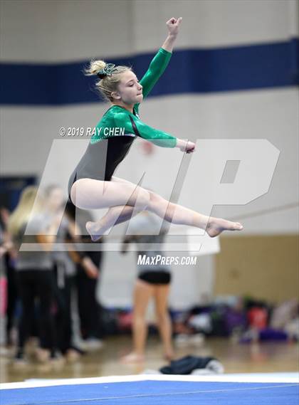 Thumbnail 1 in CHSAA 4A State Prelims photogallery.