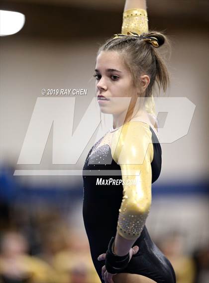 Thumbnail 1 in CHSAA 4A State Prelims photogallery.