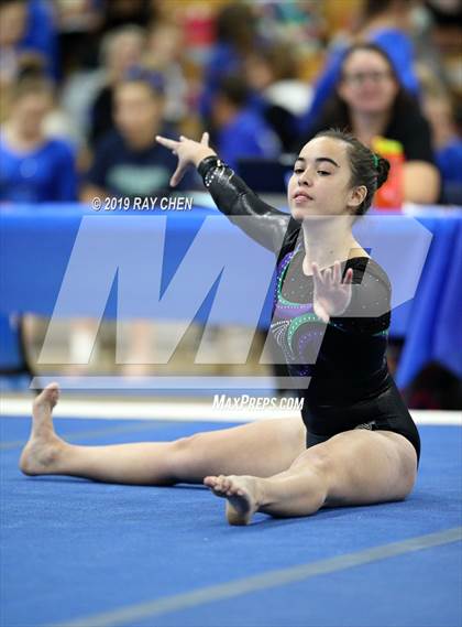 Thumbnail 2 in CHSAA 4A State Prelims photogallery.