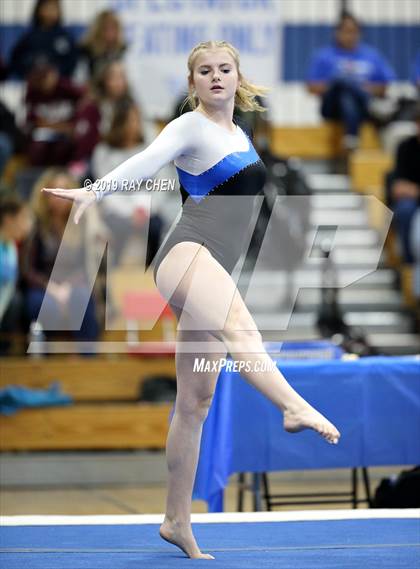 Thumbnail 2 in CHSAA 4A State Prelims photogallery.