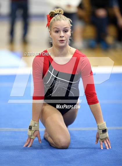Thumbnail 1 in CHSAA 4A State Prelims photogallery.