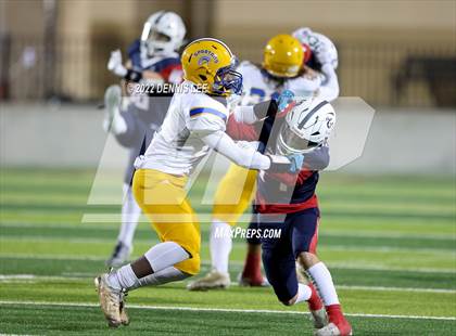 Thumbnail 3 in Justin-Siena vs. Pinole Valley (CIF NCS D6 Final) photogallery.