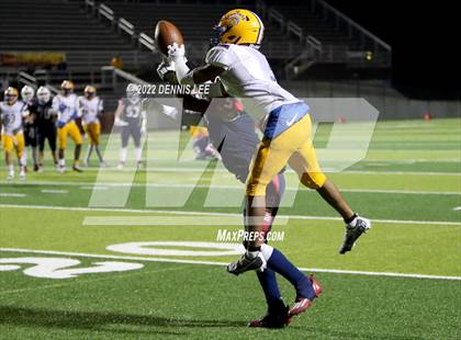 Thumbnail 3 in Justin-Siena vs. Pinole Valley (CIF NCS D6 Final) photogallery.