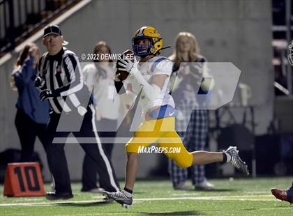 Thumbnail 3 in Justin-Siena vs. Pinole Valley (CIF NCS D6 Final) photogallery.