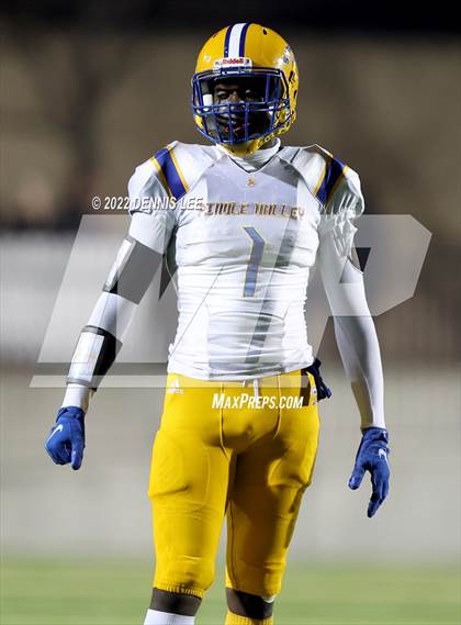 Thumbnail 3 in Justin-Siena vs. Pinole Valley (CIF NCS D6 Final) photogallery.