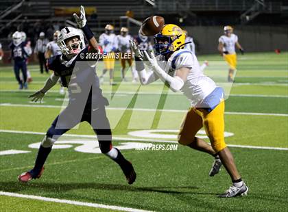 Thumbnail 2 in Justin-Siena vs. Pinole Valley (CIF NCS D6 Final) photogallery.