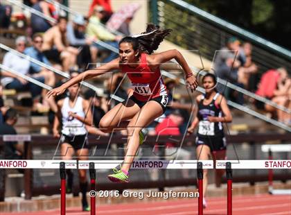 Thumbnail 3 in Stanford Invitational Girls Track photogallery.