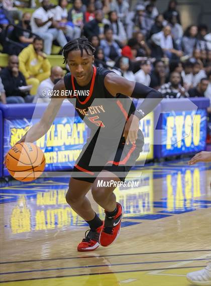 Thumbnail 1 in Tri-Cities vs Calhoun (GHSA 5A State Playoff - Quarterfinals) photogallery.