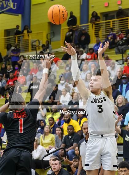 Thumbnail 2 in Tri-Cities vs Calhoun (GHSA 5A State Playoff - Quarterfinals) photogallery.