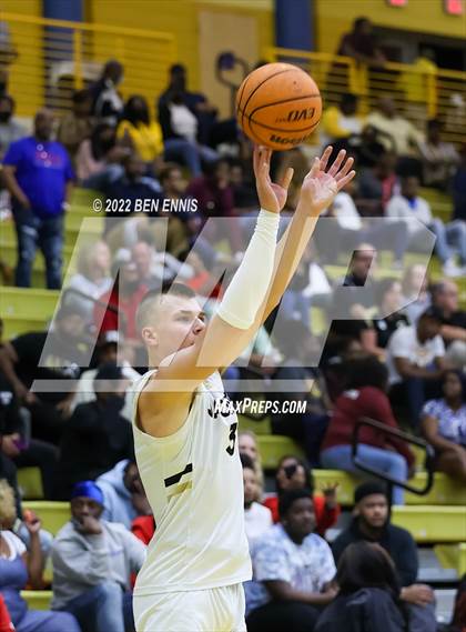 Thumbnail 1 in Tri-Cities vs Calhoun (GHSA 5A State Playoff - Quarterfinals) photogallery.
