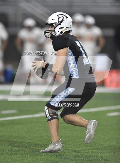 Thumbnail 2 in El Modena @ Villa Park photogallery.