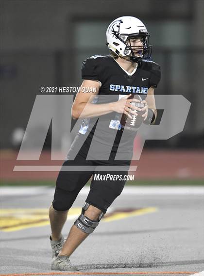 Thumbnail 2 in El Modena @ Villa Park photogallery.