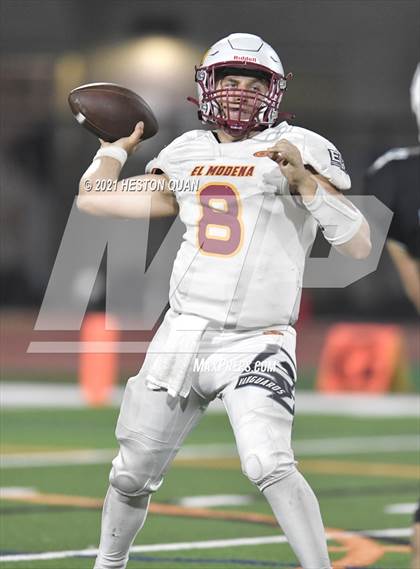 Thumbnail 2 in El Modena @ Villa Park photogallery.