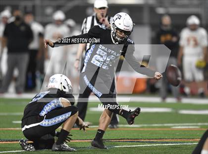 Thumbnail 2 in El Modena @ Villa Park photogallery.
