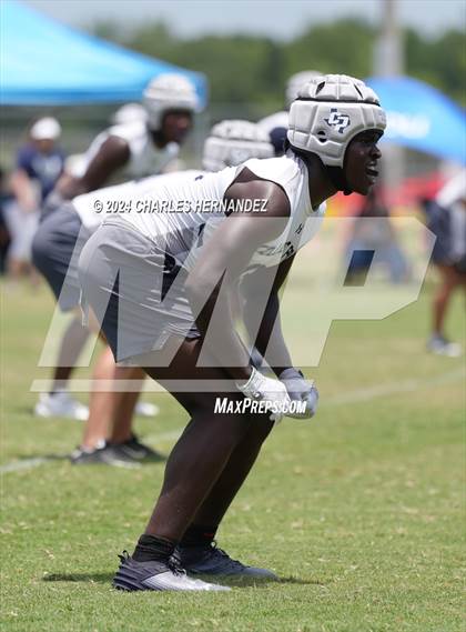 Thumbnail 3 in Cooper vs College Park (Texas 7 on 7 State Tournament) photogallery.