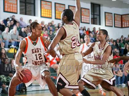 Thumbnail 1 in Salisbury @ East Lincoln (NCHSAA Playoffs) photogallery.
