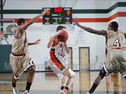 Thumbnail 1 in Salisbury @ East Lincoln (NCHSAA Playoffs) photogallery.