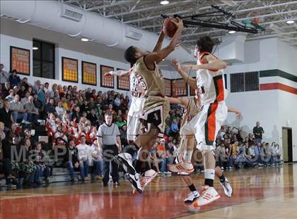 Thumbnail 1 in Salisbury @ East Lincoln (NCHSAA Playoffs) photogallery.